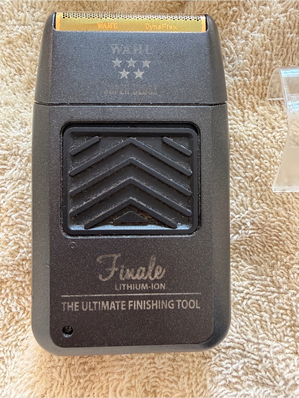 Wahl Black and Gold Finale Lithium-Ion Finishing Shaver